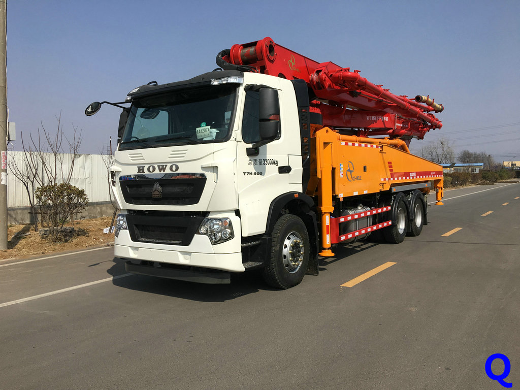 小型混凝土泵車，天泵，小型泵車，混凝土泵車