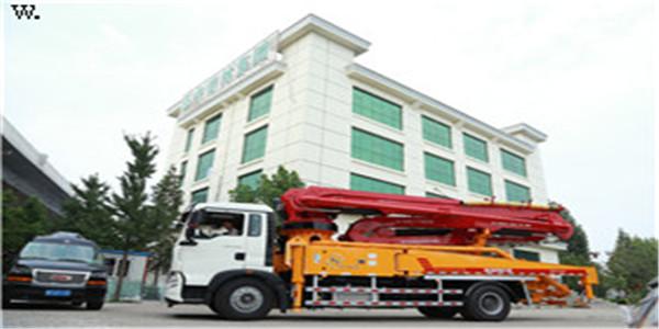 小科給你來(lái)科普：小型混凝土泵車(chē)更換管道應(yīng)注意什么