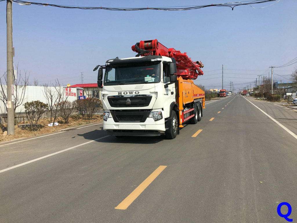 小型混凝土泵車，混凝土泵車，天泵，小型泵車