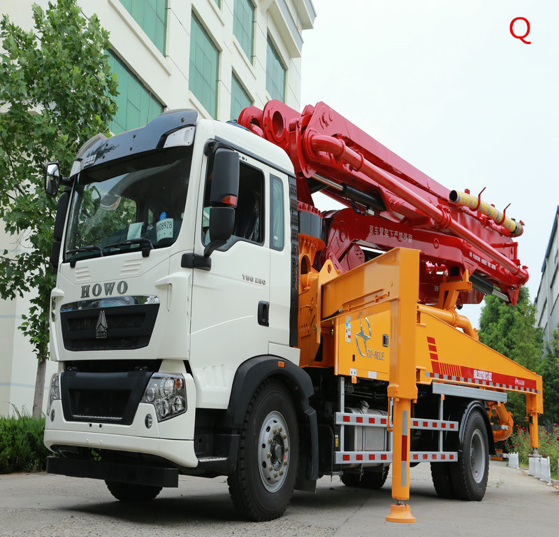 小型混凝土泵車，天泵，小型泵車價格