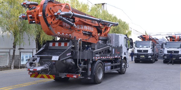 建設農(nóng)村與小型泵車，是密不可分的